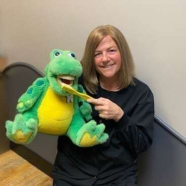 Lisa Dental Assistant